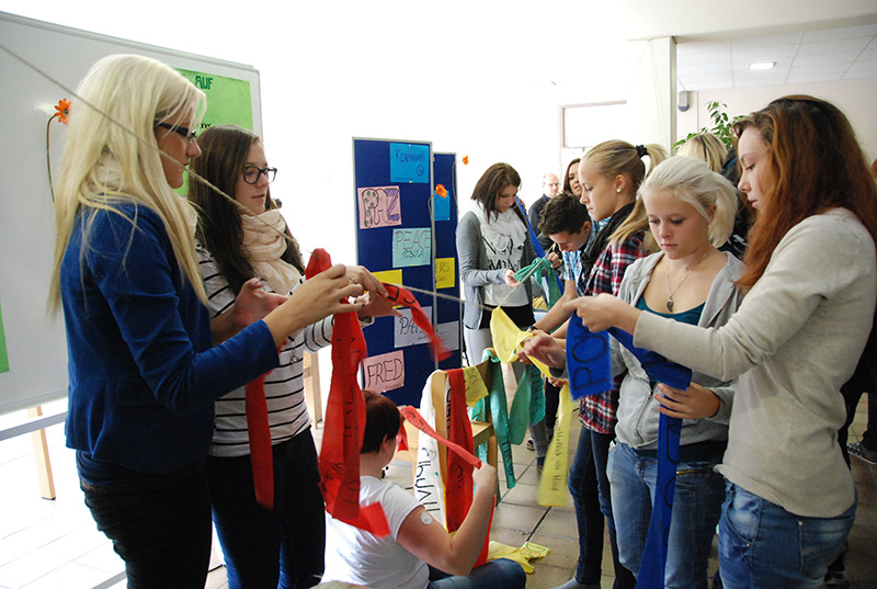 roots-shoots-project-school